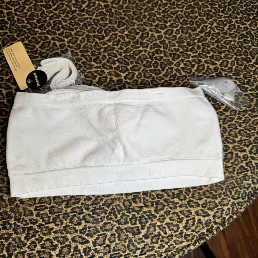 Truekind Strapless Bandeau Bra in White NWT - Picture 2 of 2